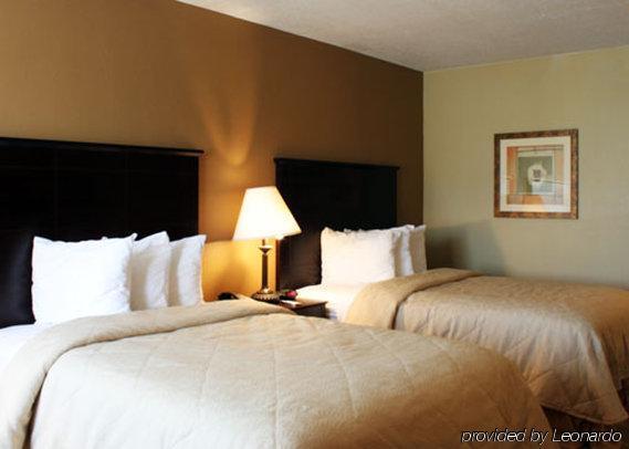 Quality Inn & Suites Greenville I-65 Room photo